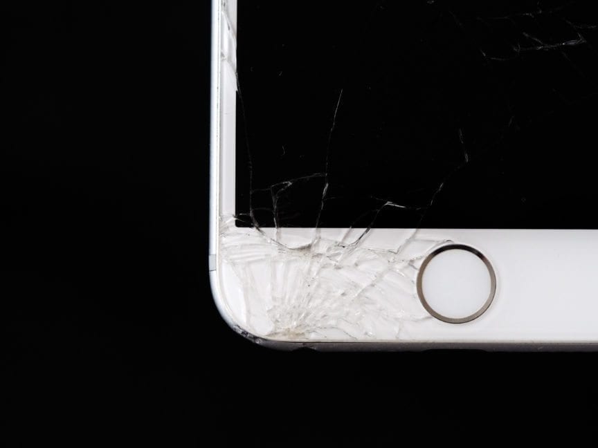 broken-iphone-screen